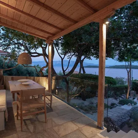Islets Seafront Boutique Nydri (Lefkada)