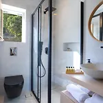Villa Islets Seafront Boutique Nydri (Lefkada)