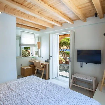 Islets Seafront Boutique Villa *