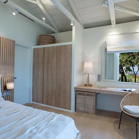 Villa Islets Seafront Boutique