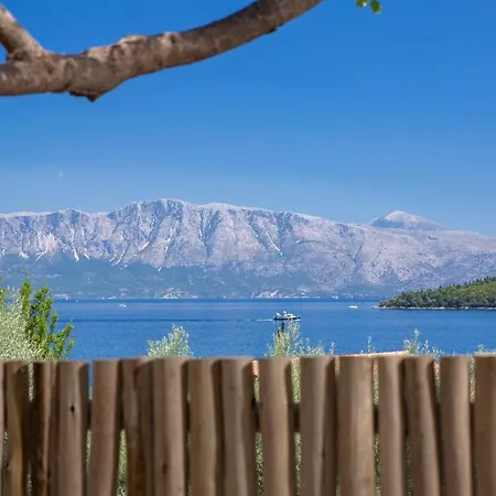 Islets Seafront Boutique Vilă Nydri (Lefkada)