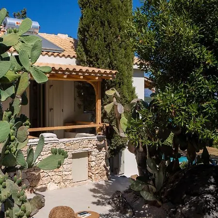 Islets Seafront Boutique Villa Nydri (Lefkada)